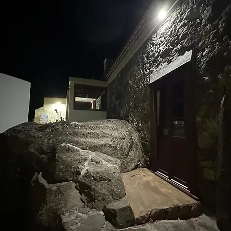 בית נופש Casa La Piedra *