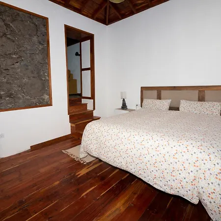 Casa La Piedra Holiday home *