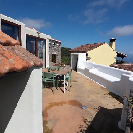 בית נופש Casa La Piedra *